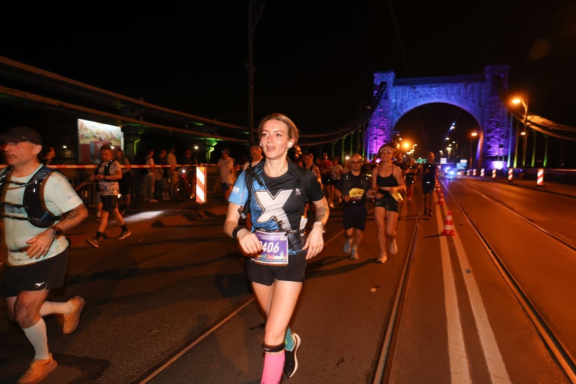 11. PKO Nocny Wrocław Półmaraton - zdjęcia biegaczy