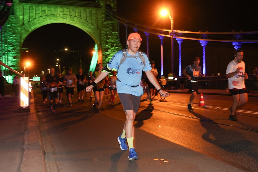 11. PKO Nocny Wrocław Półmaraton - zdjęcia biegaczy
