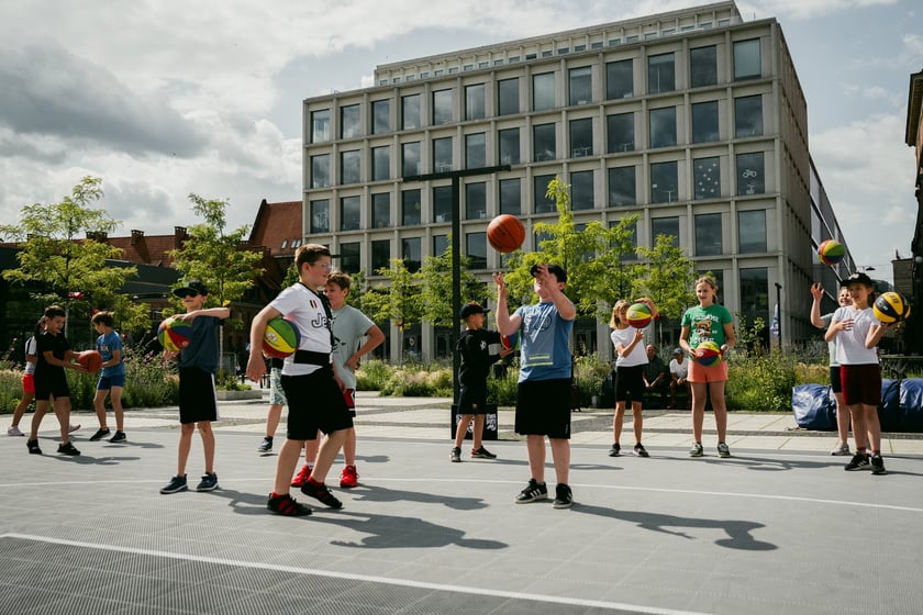Wrocław Gra w Koszykówkę na placu Nowy Targ, 24 czerwca 2025