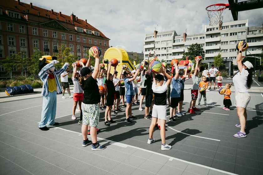 Wrocław Gra w Koszykówkę na placu Nowy Targ, 24 czerwca 2025