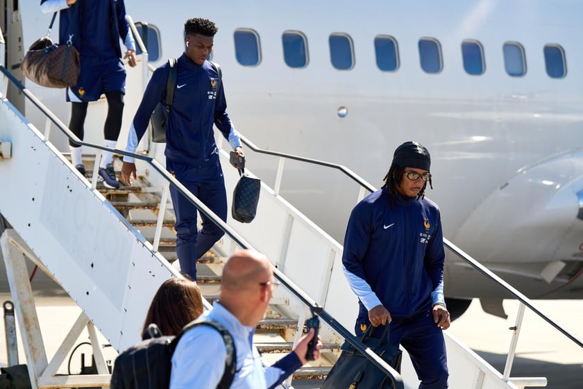 Drużyna narodowa Francji wylądowała we Wrocławiu (4 września 2025)