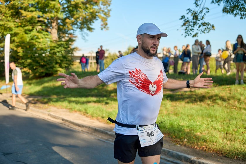 Orthos H2O P&oacute;łmaraton 2025