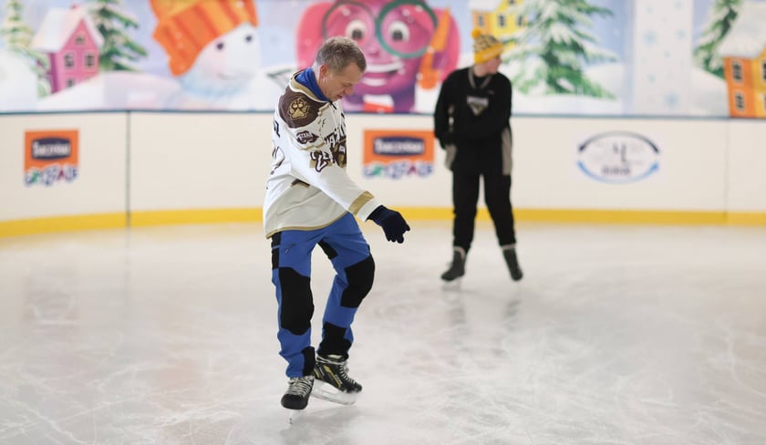 Sobotę 22 listopada 2025 r. ruszyło lodowisko na Tarczyński Arenie