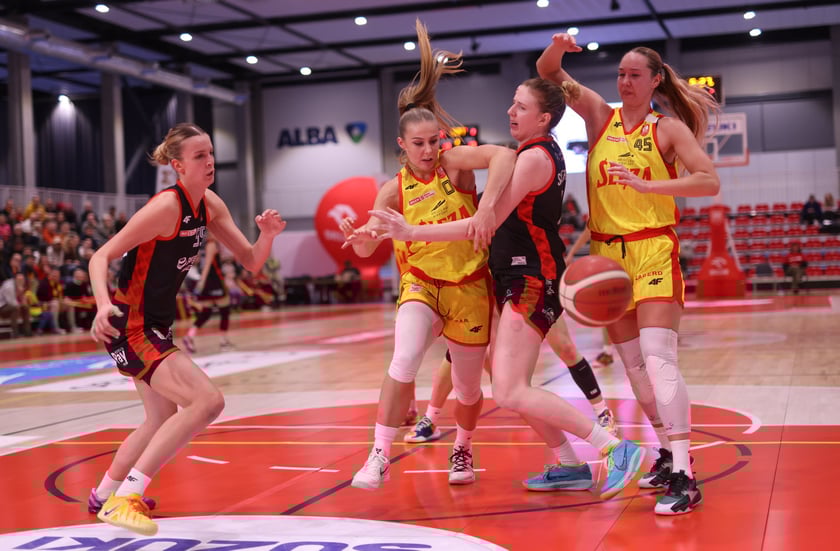 Zdjęcia z meczu Ślęza Wrocław - Energa Toruń - 27.12.2025 r.