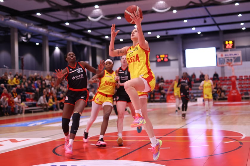 Zdjęcia z meczu Ślęza Wrocław - Energa Toruń - 27.12.2025 r.