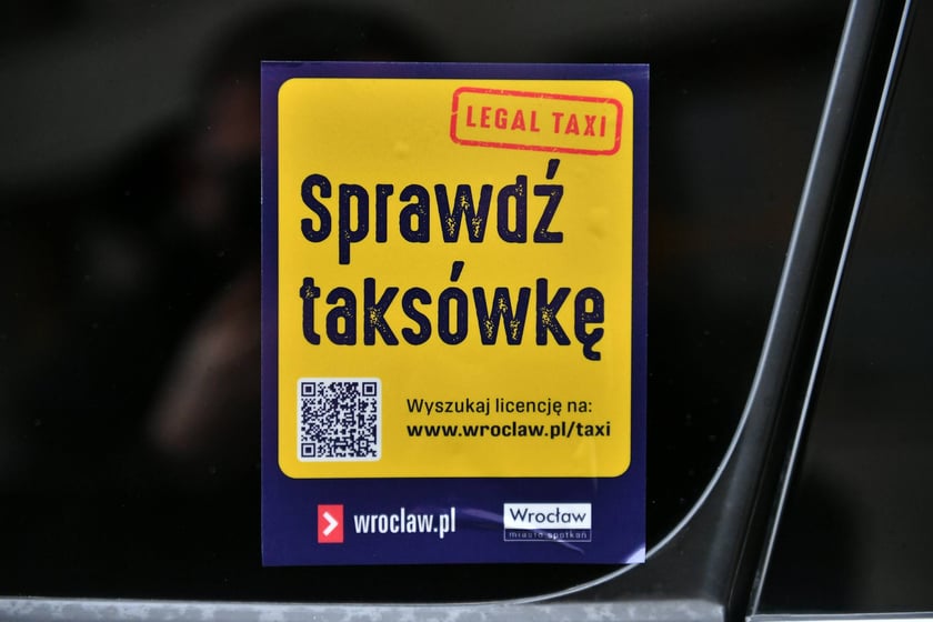 Powiększ obraz: Naklejka Legal taxi.