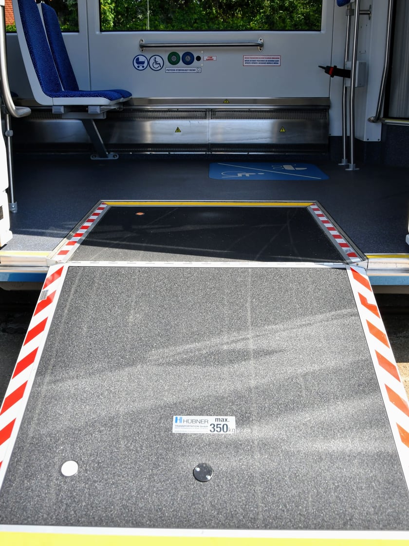 Tramwaje są przystosowane do potrzeb osób z niepełnosprawnościami