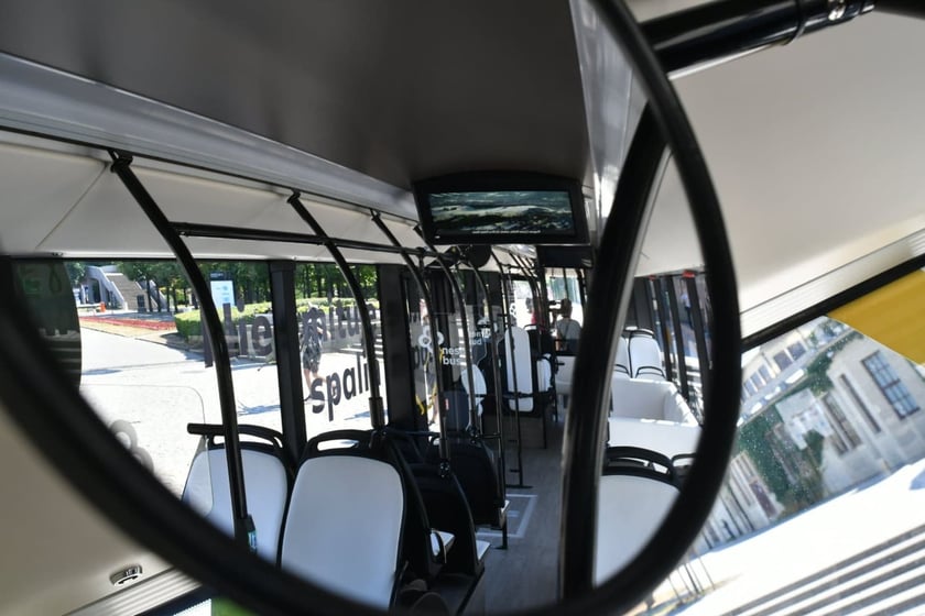 Autobus wodorowy NesoBus jest testowany przez MPK we Wrocławiu