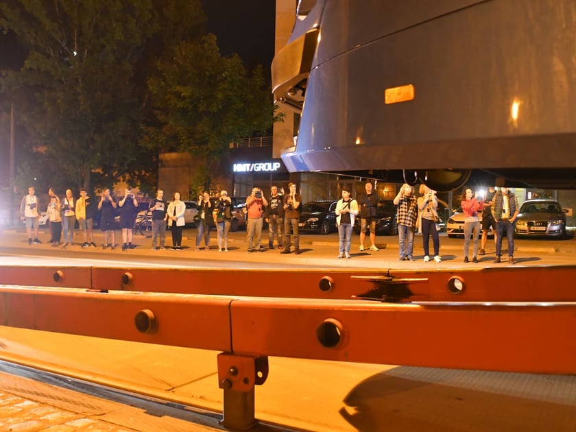 Nocny przyjazd 21. tramwaju Moderus Gamma do Wrocławia