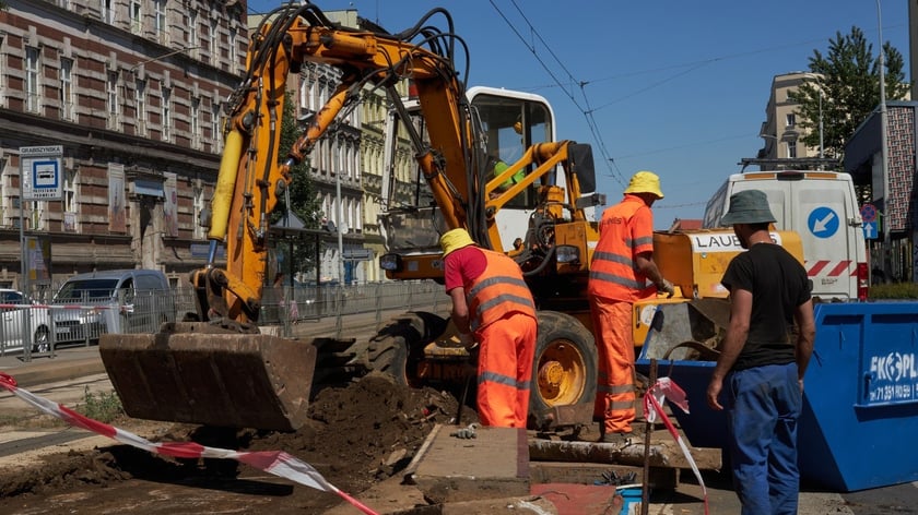 Remont torowiska na skrzyżowaniu Grabiszyńskiej i Zaporoskiej