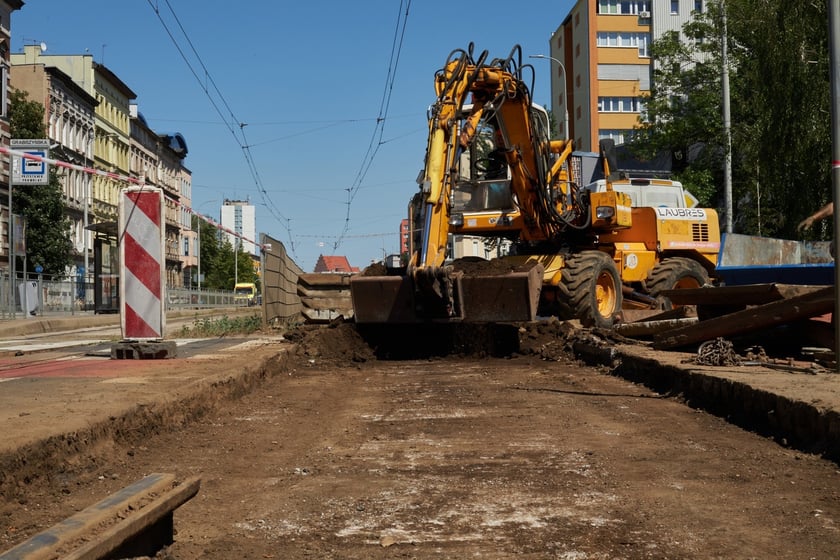 Remont torowiska na skrzyżowaniu Grabiszyńskiej i Zaporoskiej