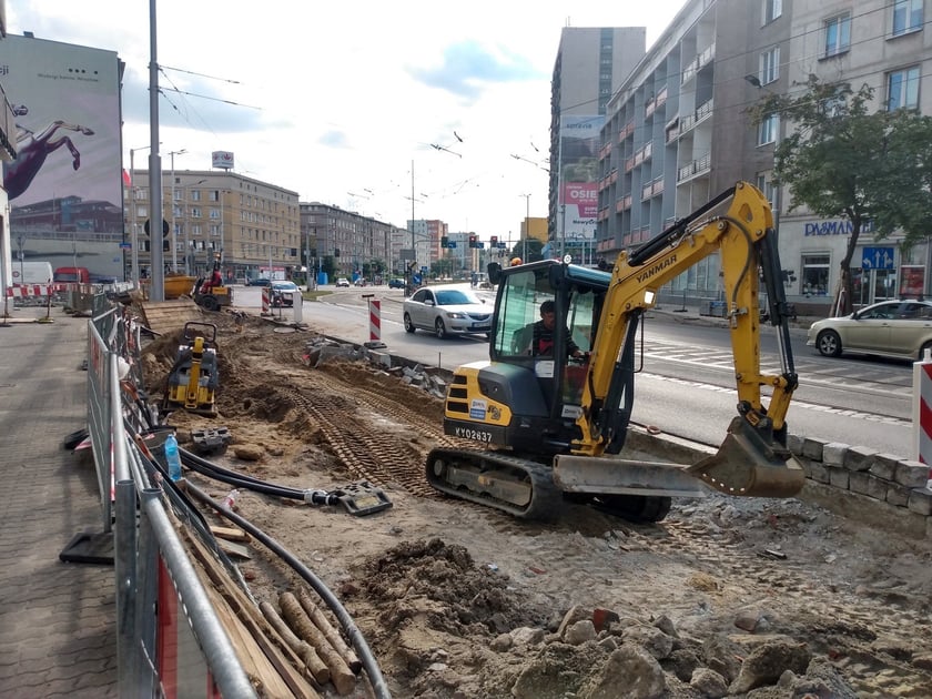 Trwa budowa drogi rowerowej przy ul. Sądowej, która połączy pl. Legionów z NFM