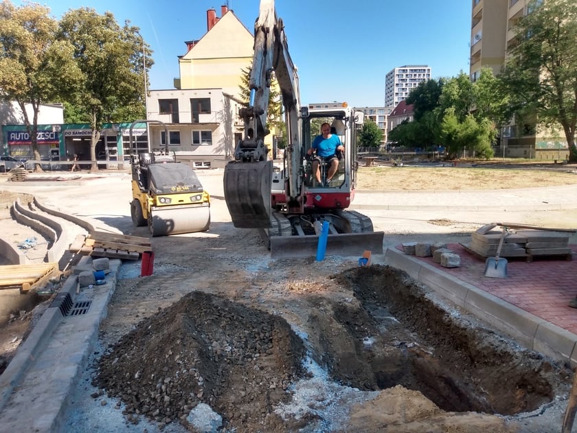 Od początku sierpnia trwa kolejny etap prac remontowych na ul. Pięknej na Tarnogaju.