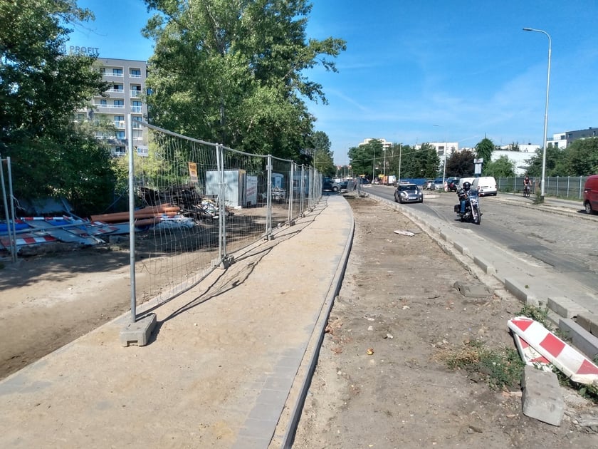 Od początku sierpnia trwa kolejny etap prac remontowych na ul. Pięknej na Tarnogaju.