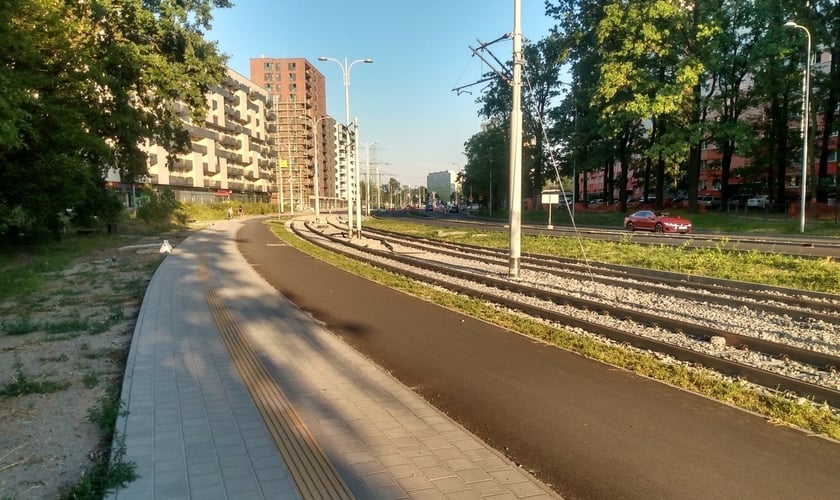 Trwa budowa dwóch dróg rowerowych z centrum miasta w kierunku osiedli - Popowice i Nowy Dwór