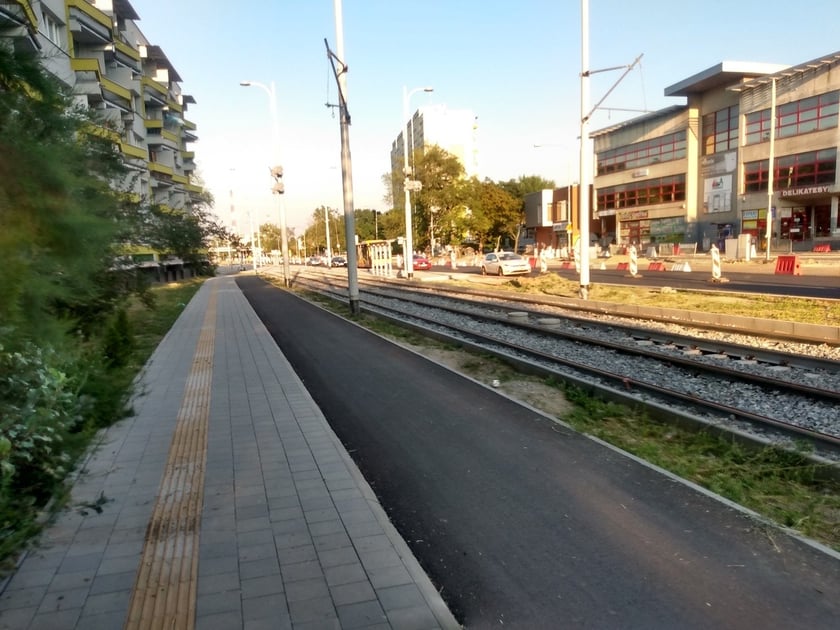 Trwa budowa dwóch dróg rowerowych z centrum miasta w kierunku osiedli - Popowice i Nowy Dwór