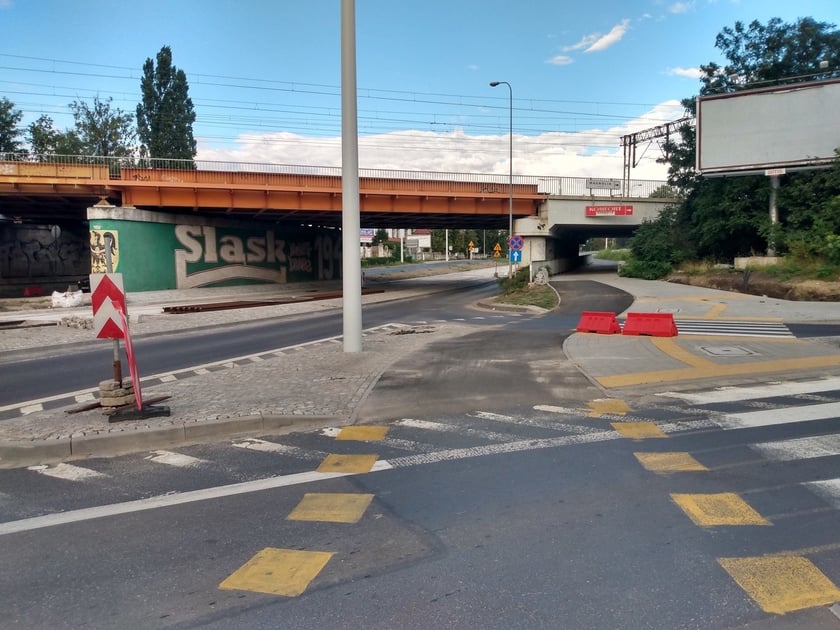 Trwa budowa dwóch dróg rowerowych z centrum miasta w kierunku osiedli - Popowice i Nowy Dwór