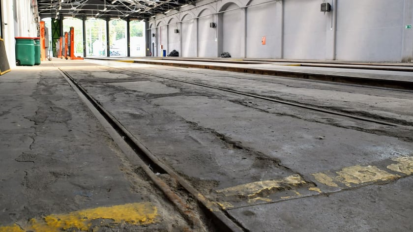 Remont zajezdni tramwajowej Gaj ruszył w poniedziałek, 12 września. Prace potrwają trzy miesiące i pozwolą usprawnić możliwości serwisowania taboru MPK Wrocław