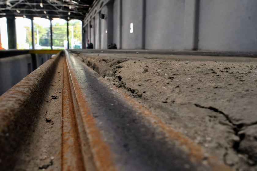 Remont zajezdni tramwajowej Gaj ruszył w poniedziałek, 12 września. Prace potrwają trzy miesiące i pozwolą usprawnić możliwości serwisowania taboru MPK Wrocław