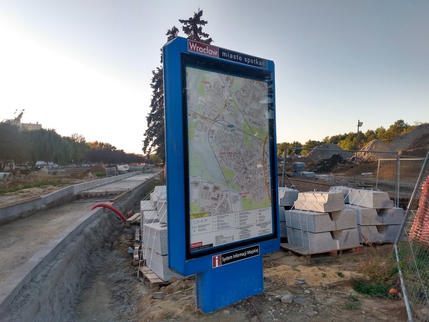 Na zdjęciu postępy prac na budowie pętli tramwajowo-autobusowej na Nowym Dworze.