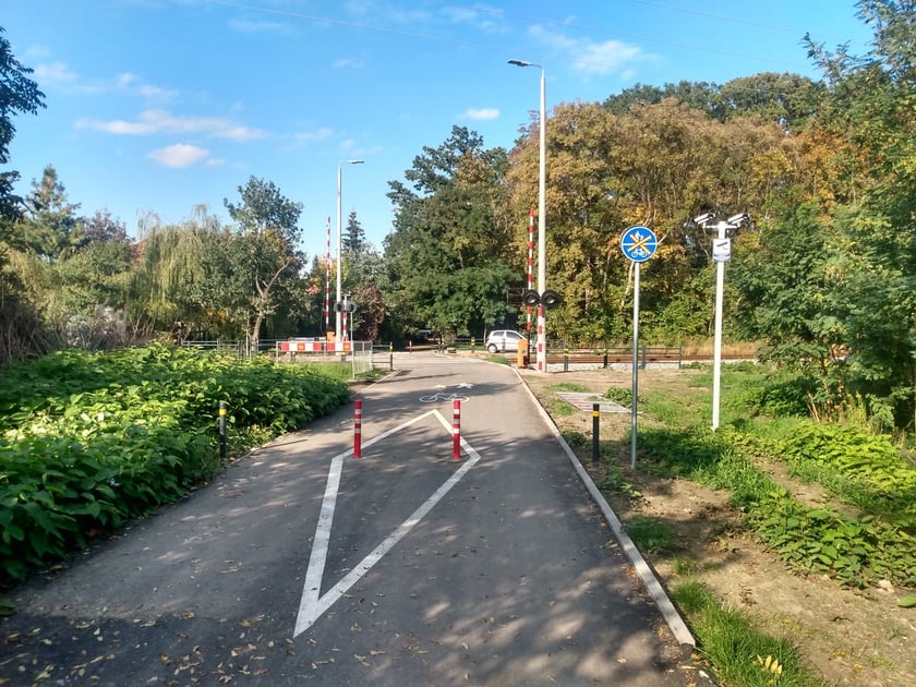 Nowe przejście przez tory dla pieszych i rowerzystów na ul Agrestowej