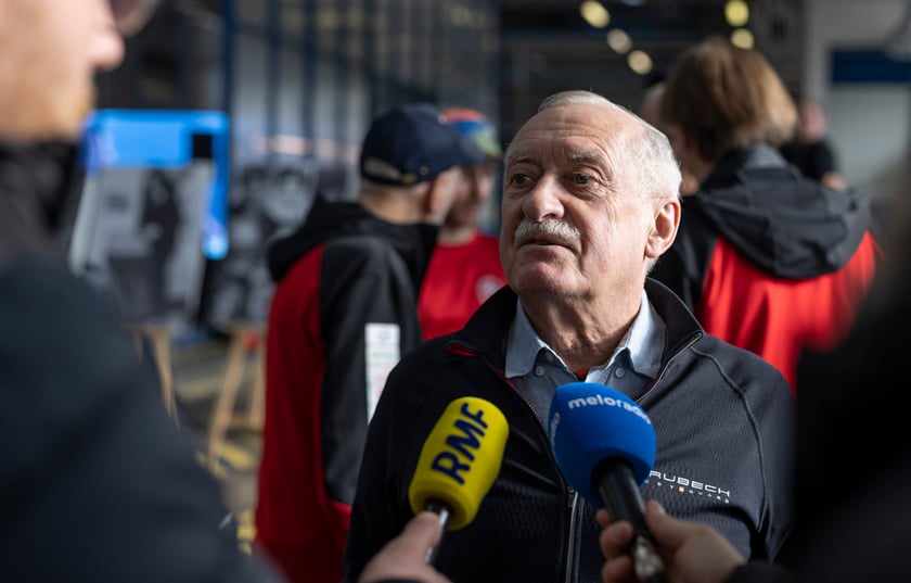 Uroczystość nadania imienia Wandy Rutkiewicz tramwajowi Moderus Gamma w zajezdni Borek