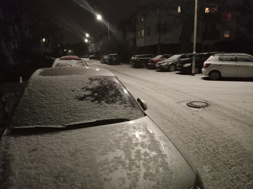Pierwszy śnieg tej zimy spadł we Wrocławiu w niedzielę wieczorem
