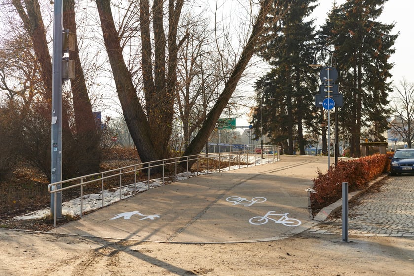 Łącznik rowerowo-pieszy pomiędzy mostem Grunwaldzkim a bulwarem Kaczyńskich