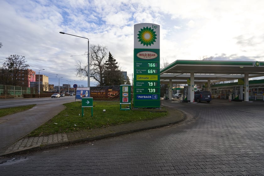 Ceny paliwa na stacji BP przy ul. Krakowskiej 6-7 we Wrocławiu:

ON - 7,66
95 - 6,64
Ultimate ON - 7,91
98 - 7,39
