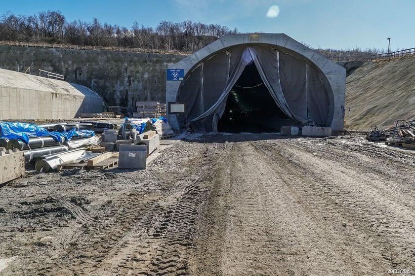 Budowa tunelu TS26 w ciągu drogi ekspresowej S3 na Dolnym Śląsku