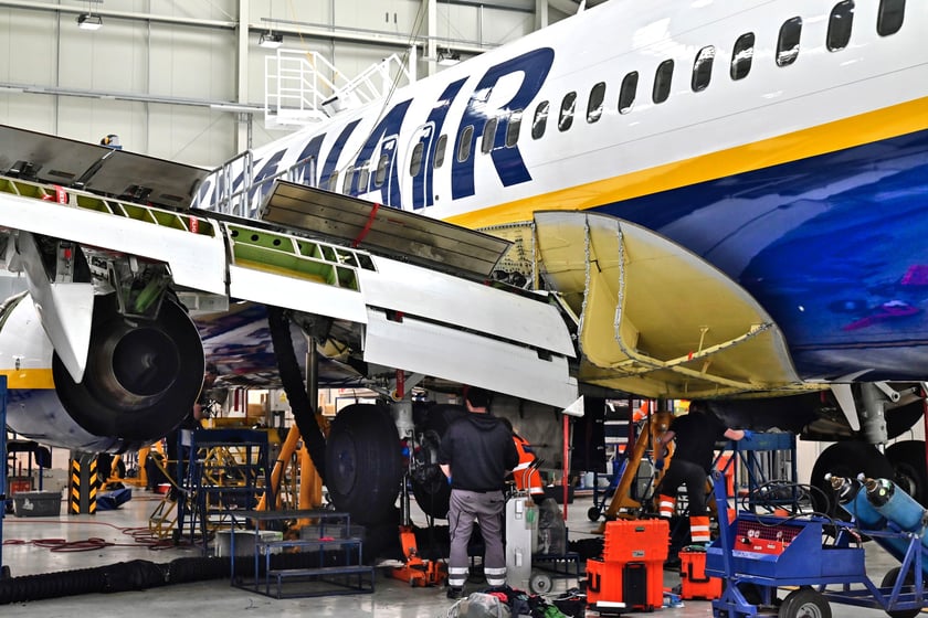 Wroclaw Aircraft Maintenance Services ? w skrócie WAMS ? czyli centrum serwisowe samolotów Ryanair we Wrocławiu.