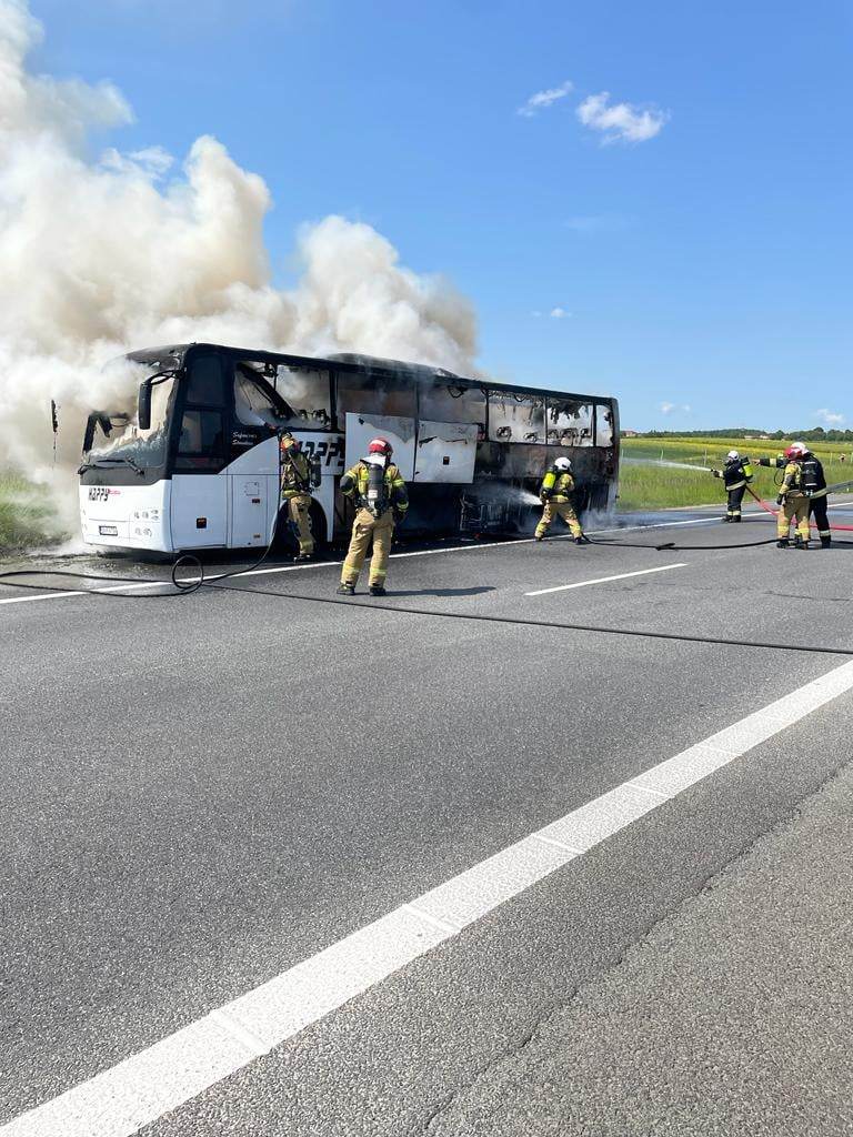 Pożar autokaru na A4