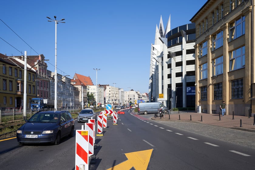 Ulica Kazimierza Wielkiego rano w pierwszy dzień roboczy remontu&nbsp;&nbsp;
