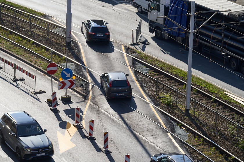 Ulica Kazimierza Wielkiego rano w pierwszy dzień roboczy remontu&nbsp;&nbsp;