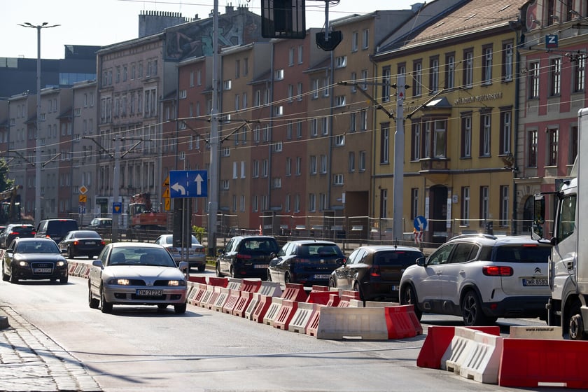 Ulica Kazimierza Wielkiego rano w pierwszy dzień roboczy remontu&nbsp;&nbsp;