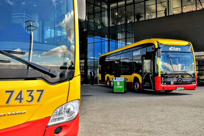 Prezentacja Mercedsesa-Benz eCitaro podczas podpisywania umowy na zakup w marcu minionego roku.