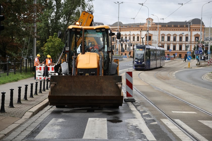 Remont w rejonie placu Jana Pawła II, 7 sierpnia 2023