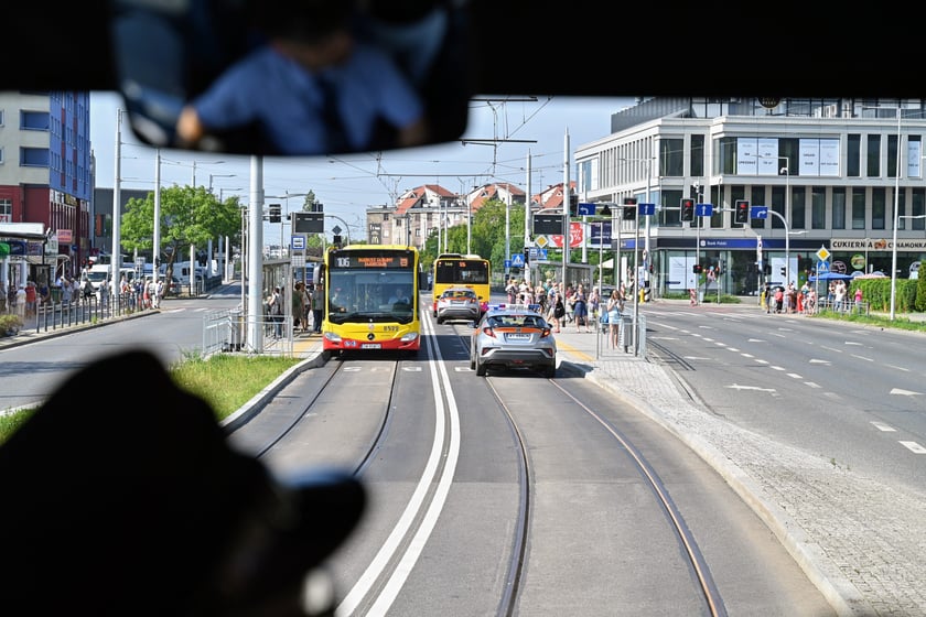Próbny przejazd tramwaju nowym odcinkiem trasy autobusowo-tramwajowej. Testowany był odcinek od przystanku Park Biznesu do przystanku Rogowska.