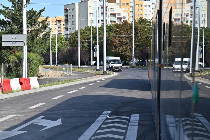 Jazda próbna tramwaju na Nowy Dwór. Testowano torowisko w ul. Rogowskiej oraz nową pętlę.