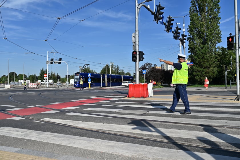 Jazda próbna tramwaju na Nowy Dwór. Testowano torowisko w ul. Rogowskiej oraz nową pętlę.