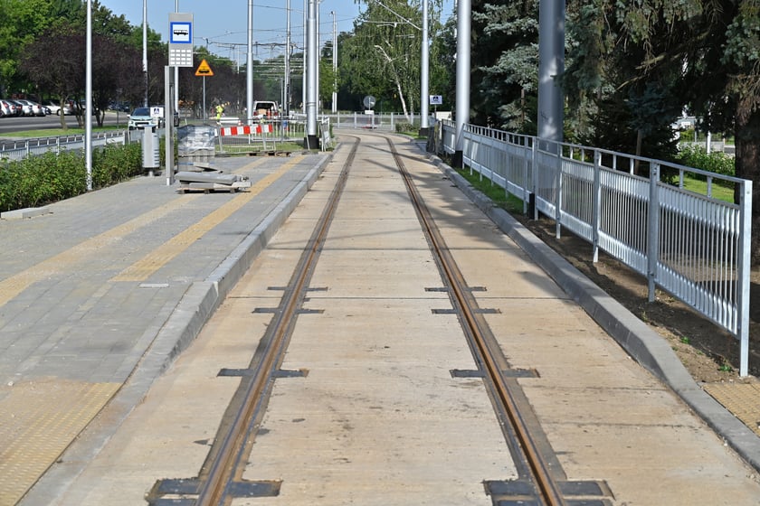 Jazda próbna tramwaju na Nowy Dwór. Testowano torowisko w ul. Rogowskiej oraz nową pętlę.