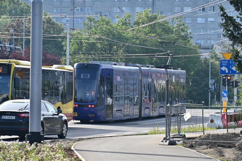 Tramwaje jeździły trasą na Nowy Dwór na razie tylko testowo.
