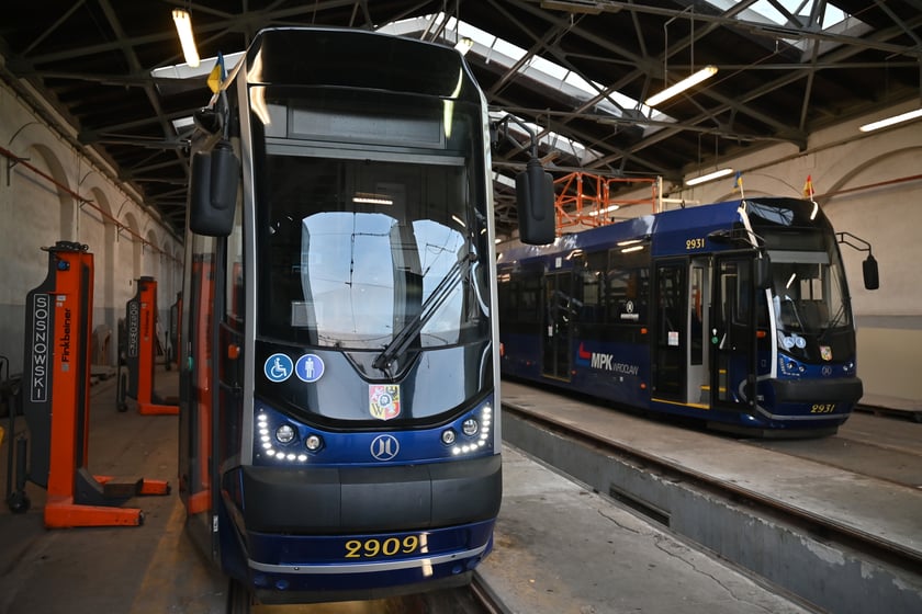 Zajezdnia Tramwajowa Gaj przy skrzyżowaniu ulic Ślężnej i Kamiennej.
