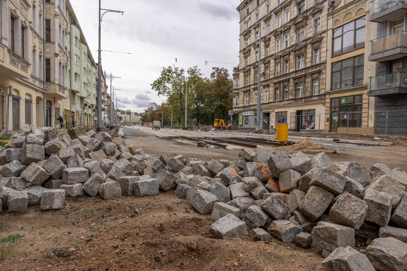 Remont ulicy Pomorskiej i zachodniej części placu Staszica.