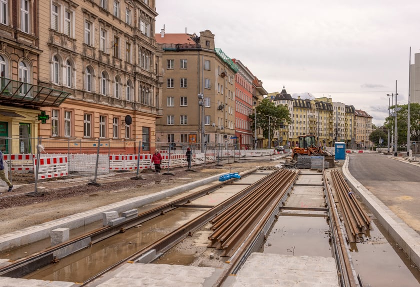 Remont ulicy Pomorskiej i zachodniej części placu Staszica.