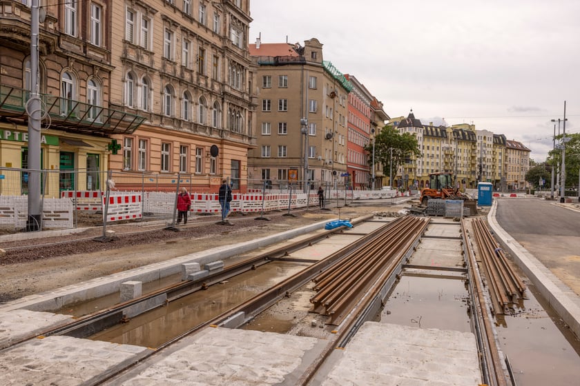 Remont ulicy Pomorskiej i zachodniej części placu Staszica.