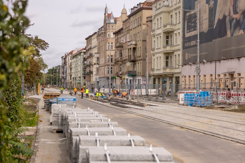 Remont ulicy Pomorskiej i zachodniej części placu Staszica.