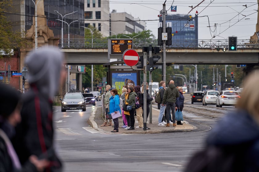 Skrzyżowanie Piłsudskiego ze Świdnicką po remoncie.