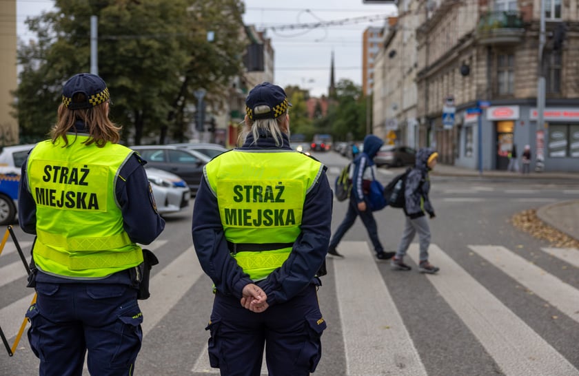 Górnickiego od godziny 7:30 do 8 jest Szkolną Ulicą - zamkniętą dla ruchu samochodowego.