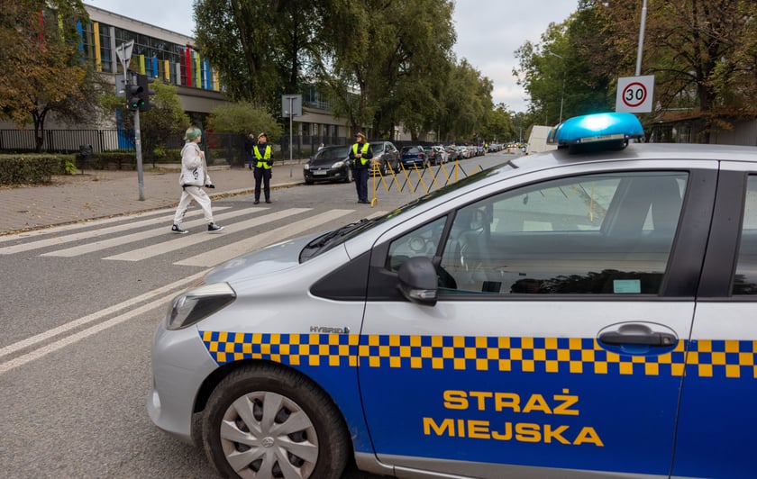 Górnickiego od godziny 7:30 do 8 jest Szkolną Ulicą - zamkniętą dla ruchu samochodowego.